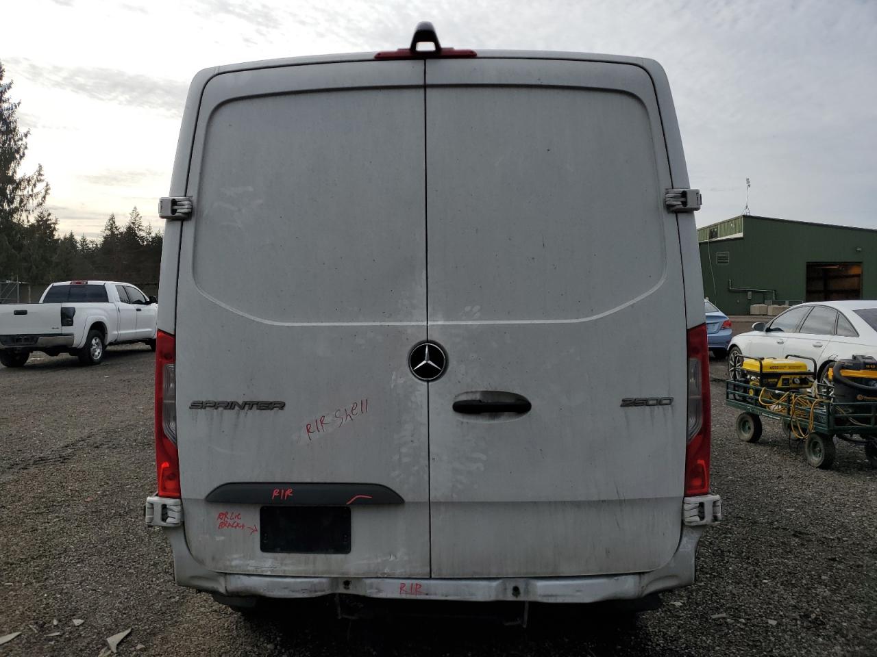 2019 Mercedes-Benz Sprinter - Image 6