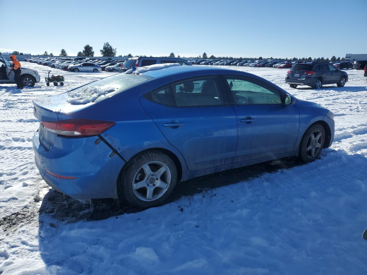 2018 Hyundai Elantra - Image 3