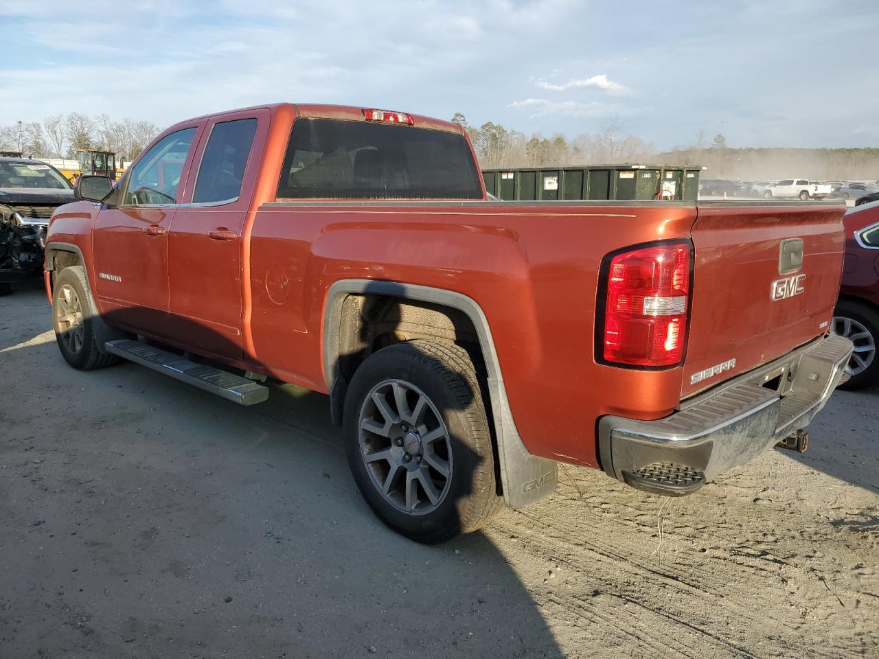 2015 GMC Sierra - Image 2