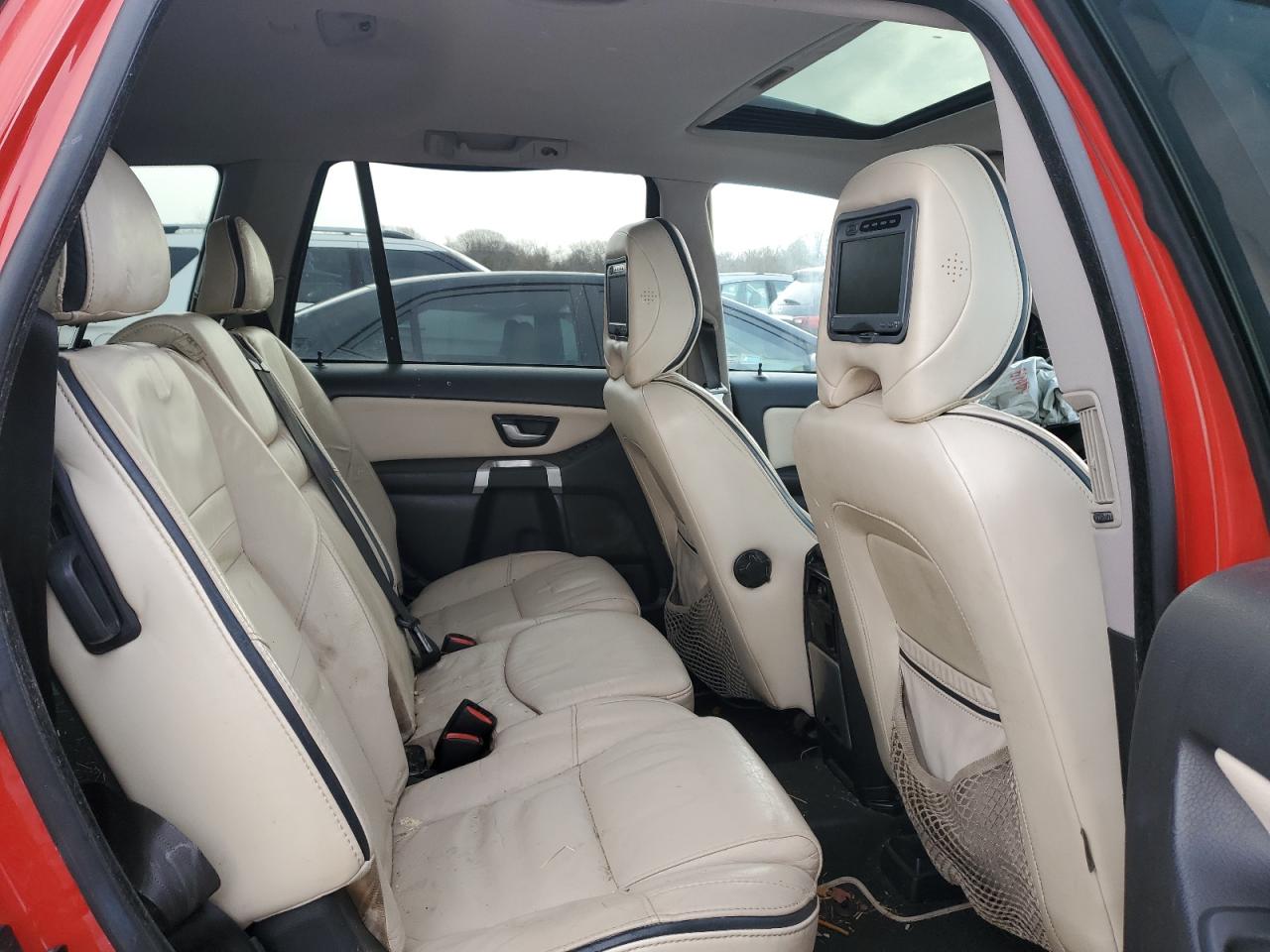 2010 Volvo XC90 - Image 10