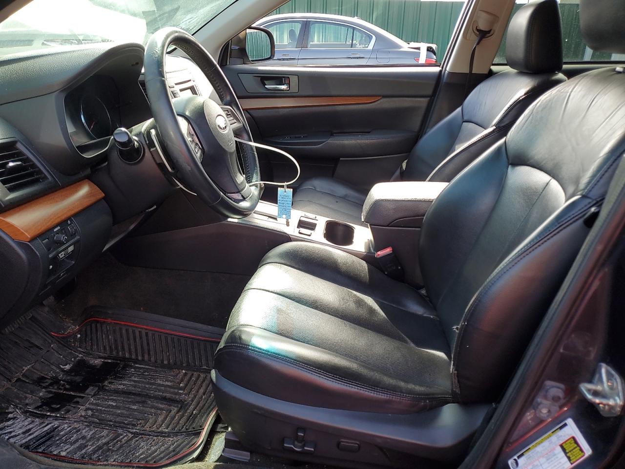 2013 Subaru Outback - Image 7