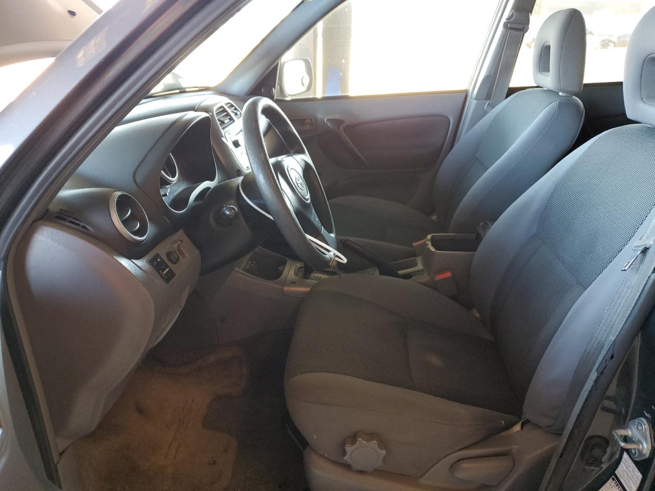 2003 Toyota RAV 4 - Image 7