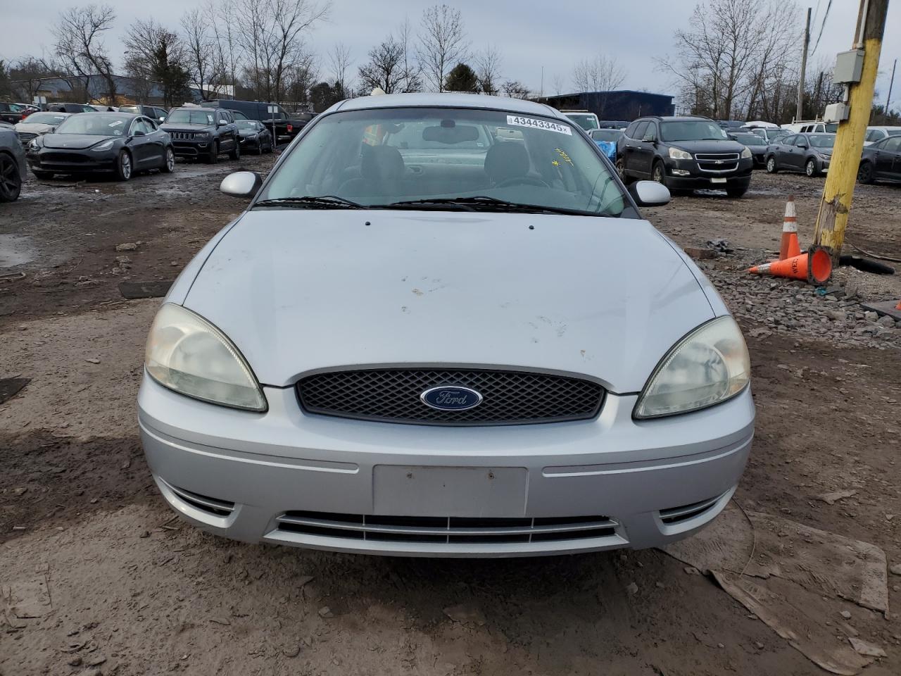 2005 Ford Taurus - Image 5