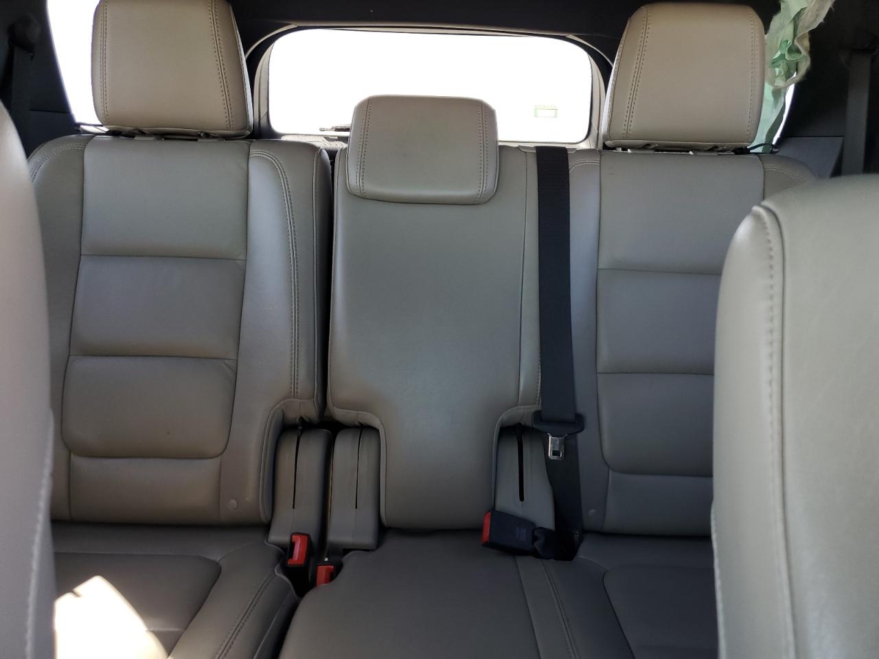 2012 Ford Explorer - Image 10