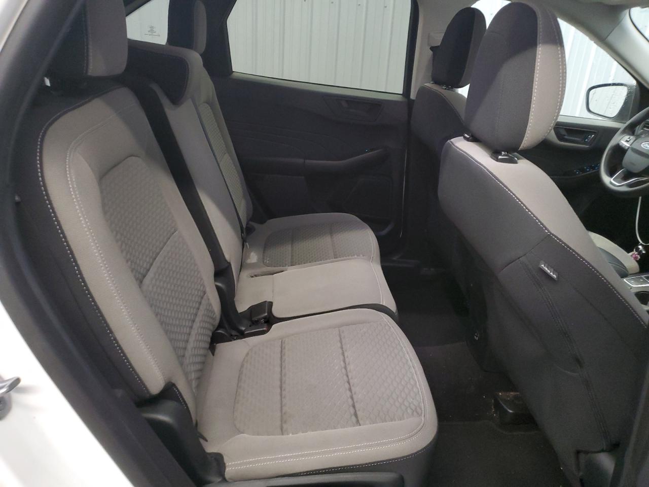 2022 Ford Escape - Image 11