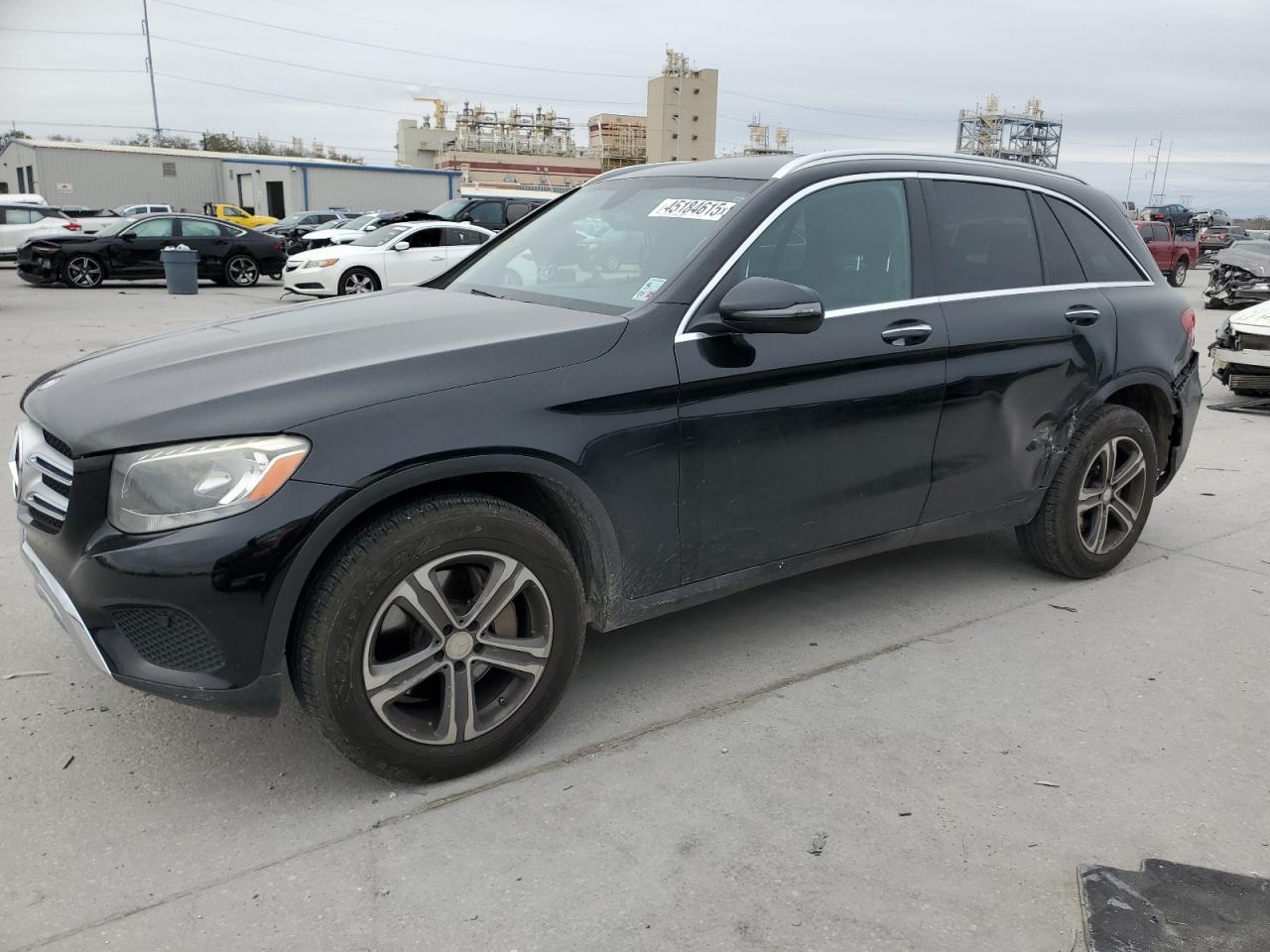 2017 Mercedes-Benz Glc 300 продається в New Orleans, LA - Side