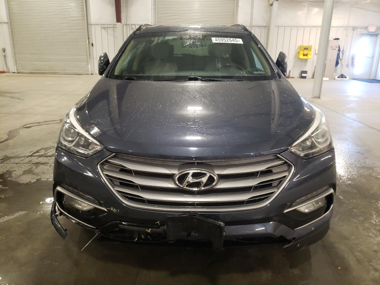 2017 Hyundai Santa Fe - Image 5