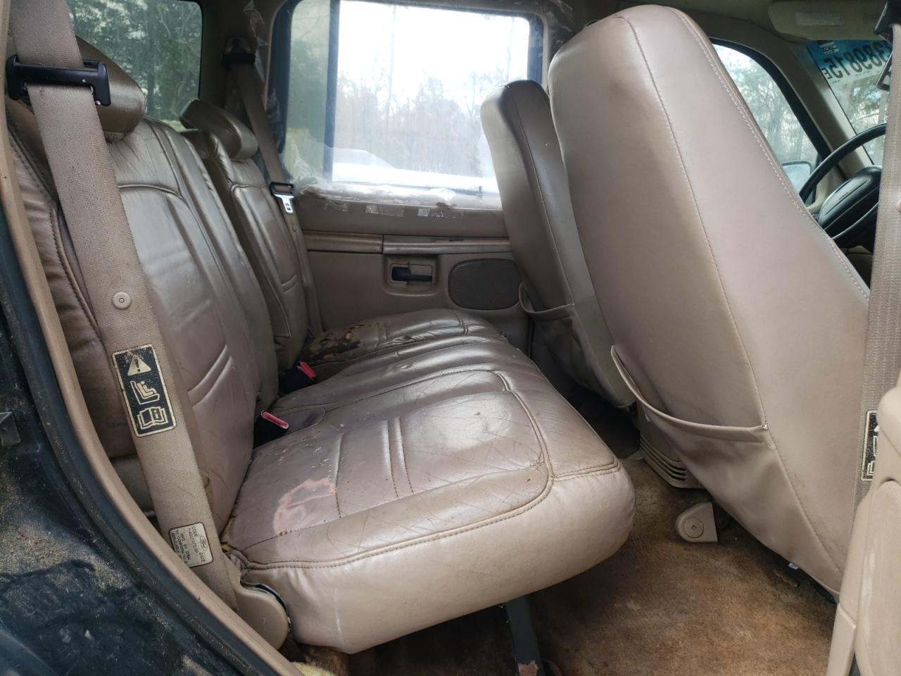 1999 Ford Explorer - Image 11