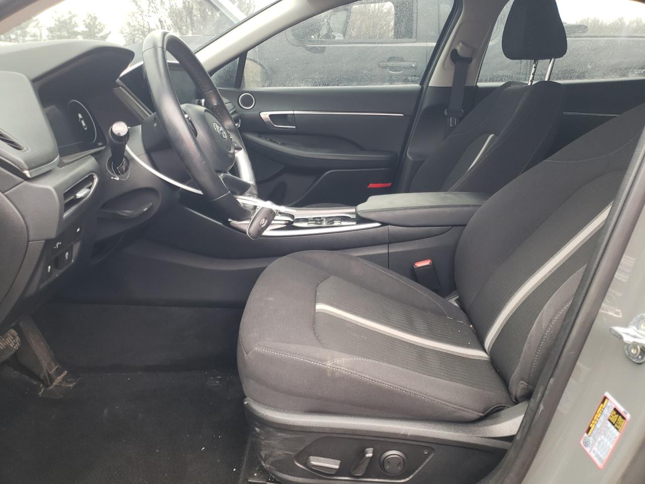 2022 Hyundai Sonata - Image 7