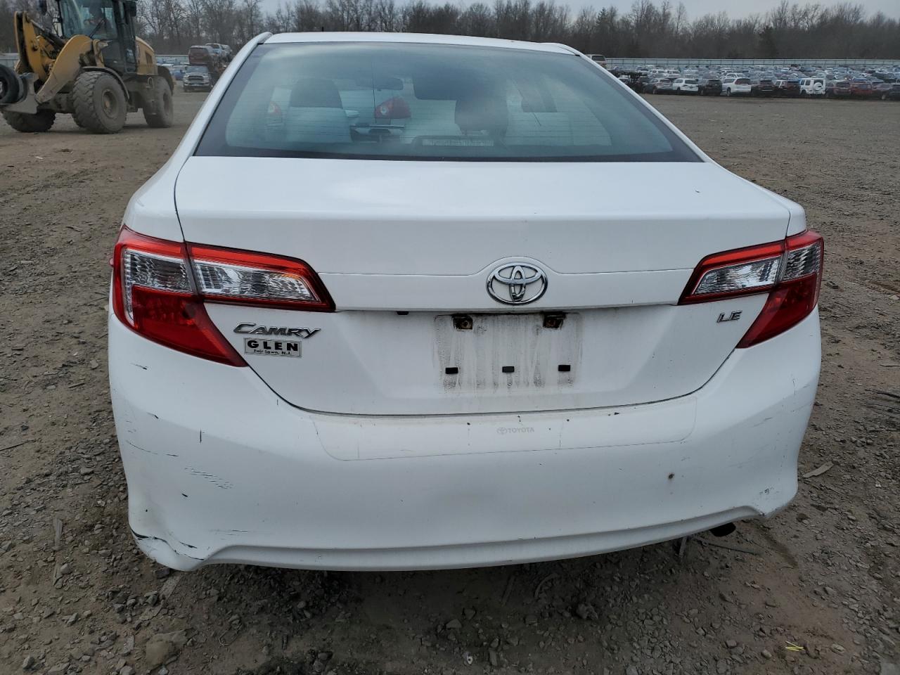 2014 Toyota Camry - Image 6