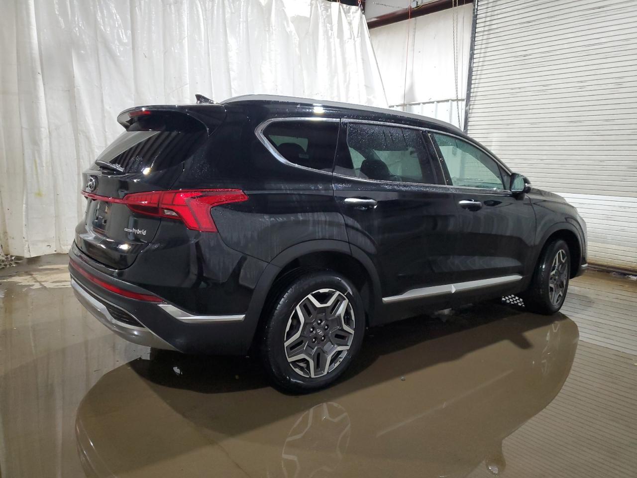 2023 Hyundai Santa Fe - Image 3
