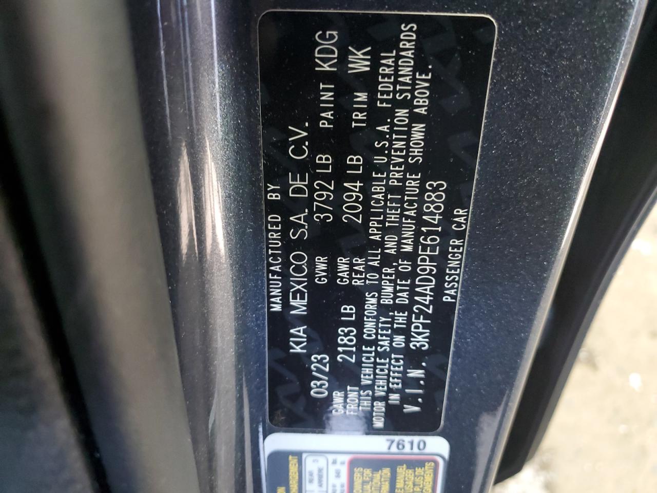 2023 Kia Forte - Image 12