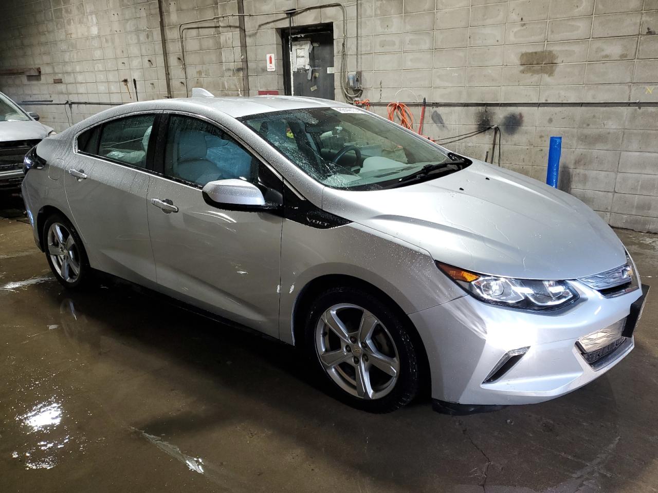 2016 Chevrolet Volt - Image 4