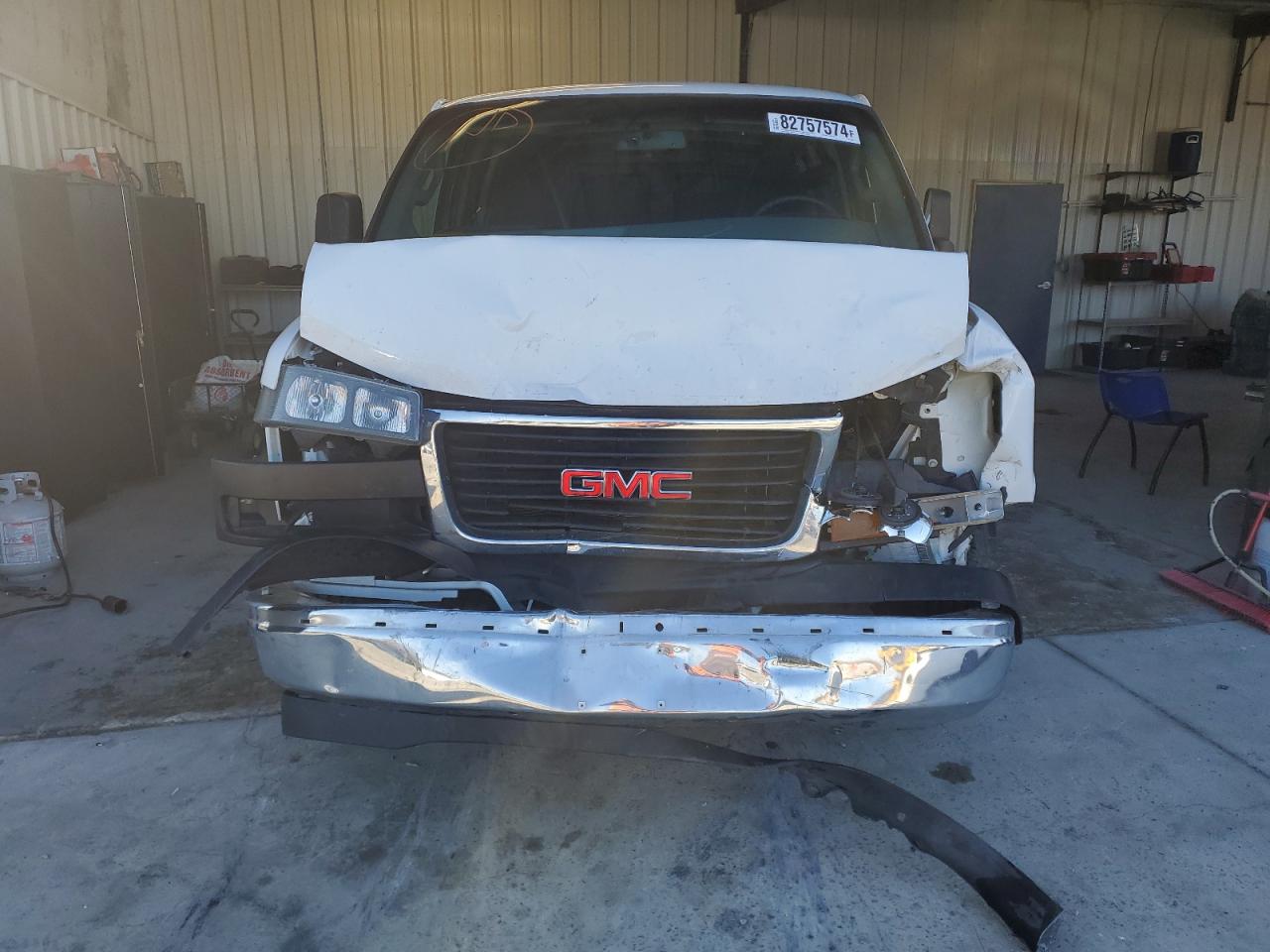 2018 GMC Savana - Image 5