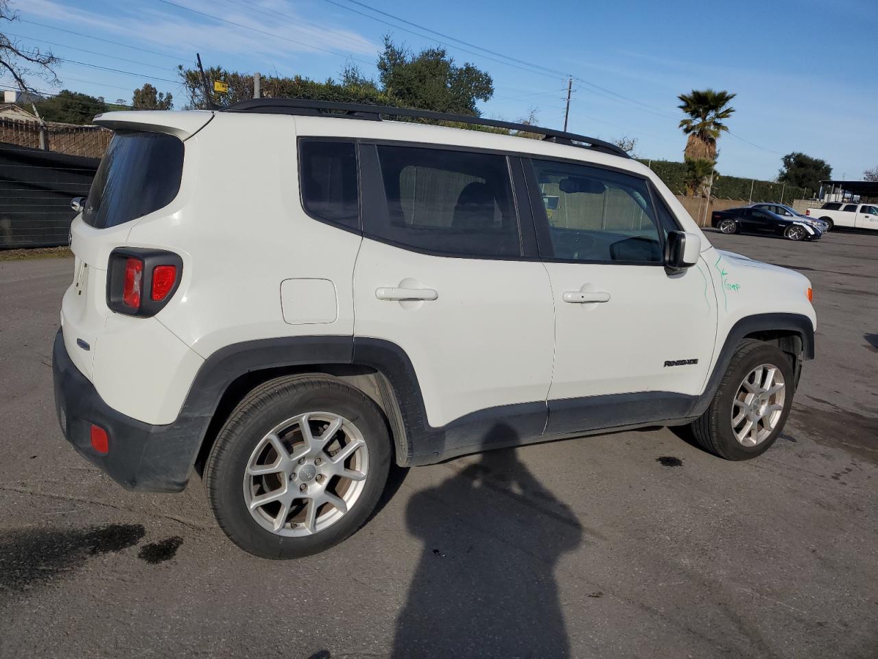 2020 Jeep Renegade - Image 3