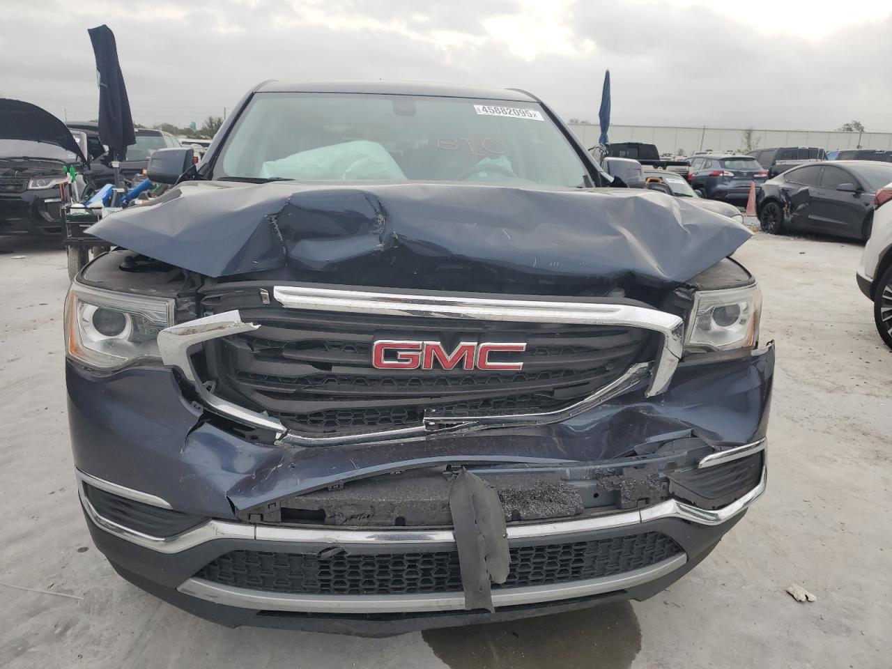 2019 GMC Acadia - Image 5