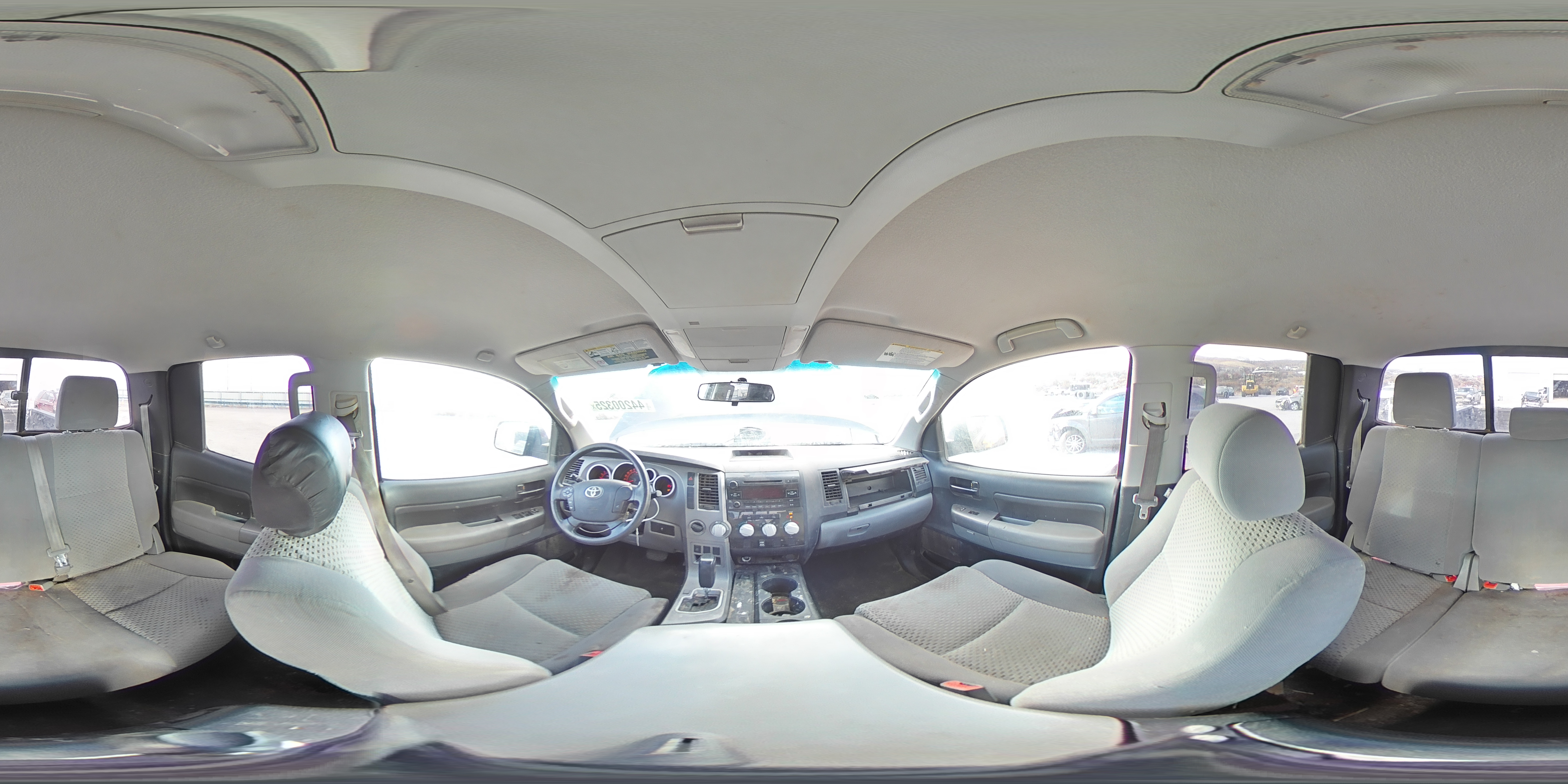 2012 Toyota Tundra - Image 14
