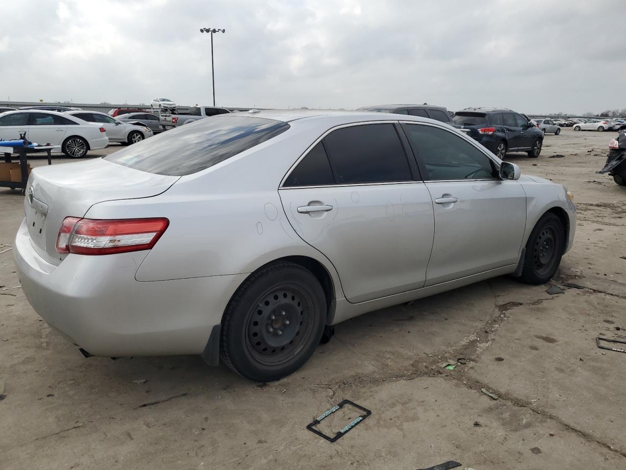 2010 Toyota Camry - Image 3