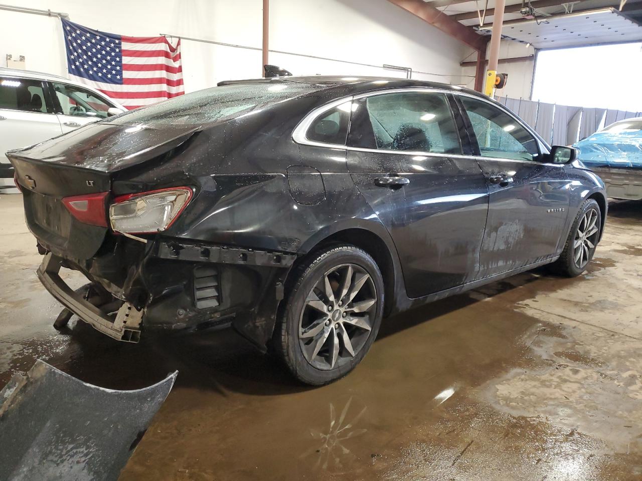 2017 Chevrolet Malibu - Image 3