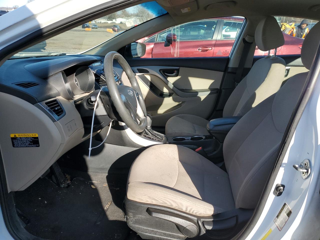2015 Hyundai Elantra - Image 7