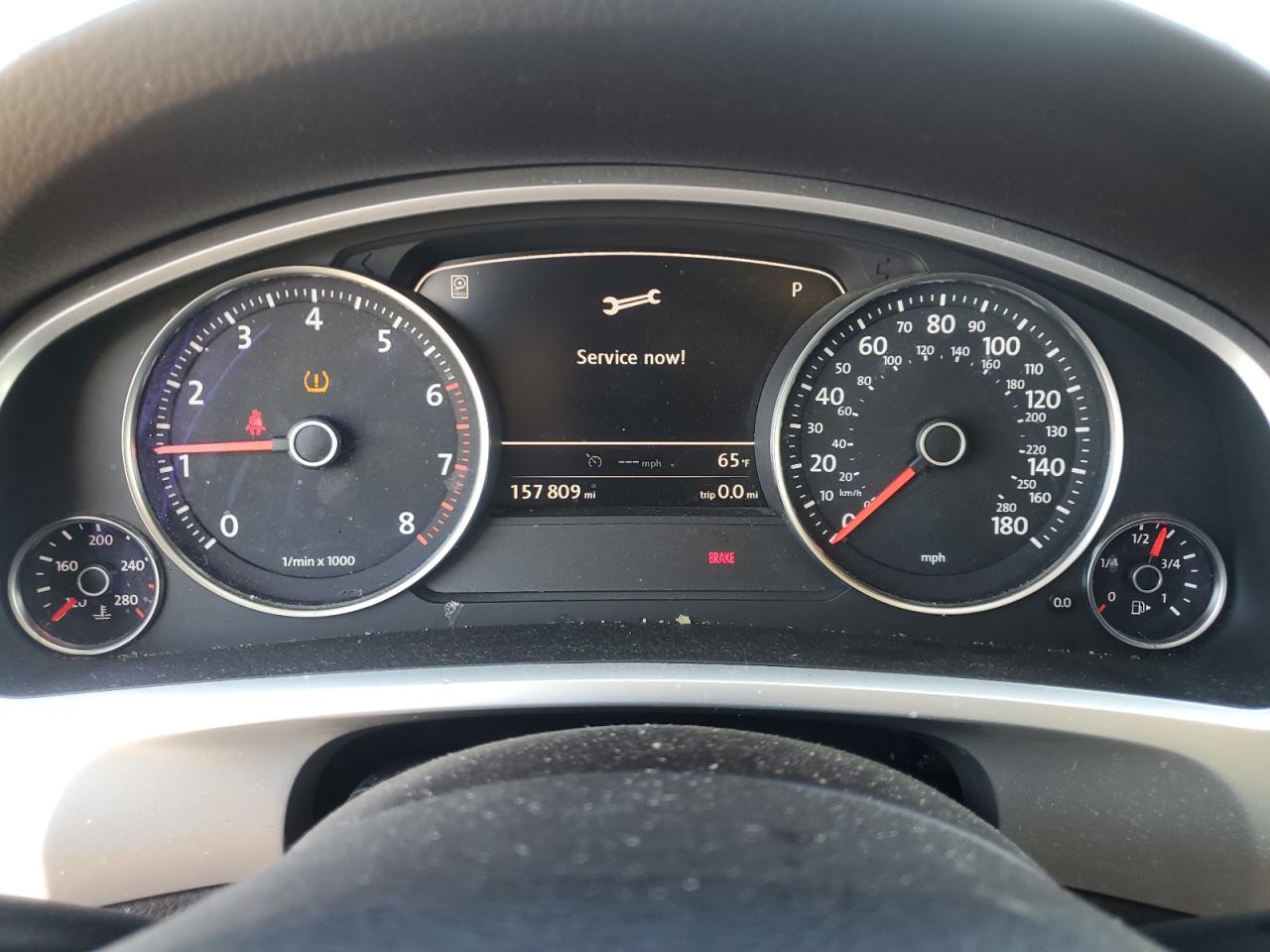 2014 Volkswagen Touareg - Image 9