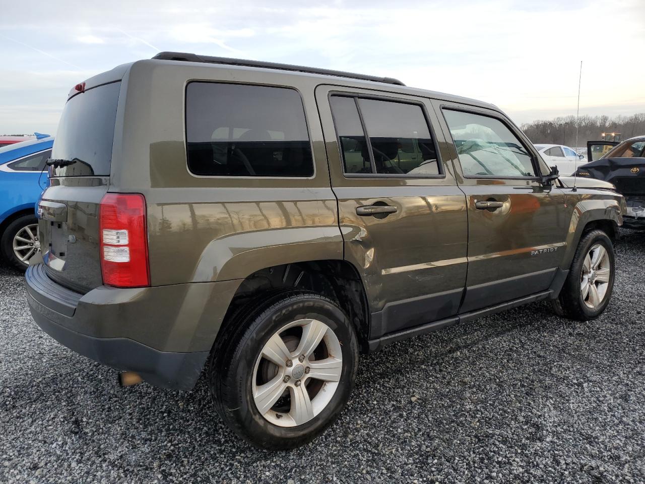 2016 Jeep Liberty (Patriot) - Image 3