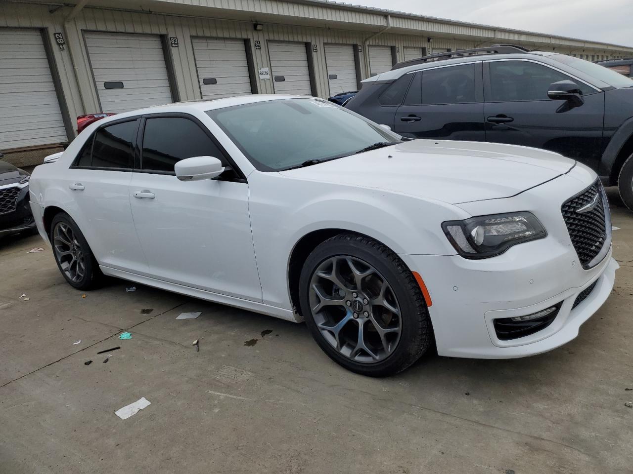 2018 Chrysler 300 - Image 4