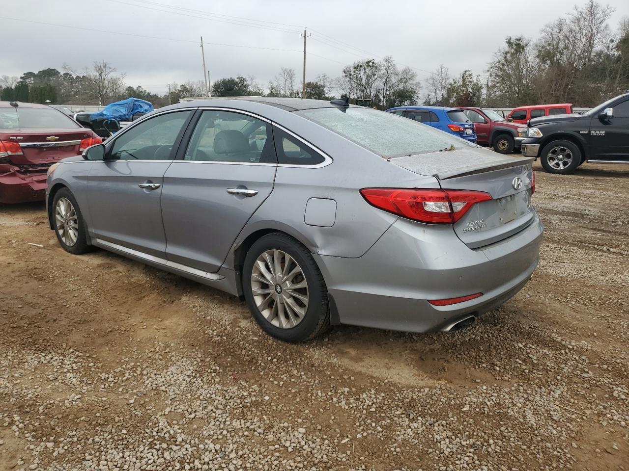 2015 Hyundai Sonata - Image 2