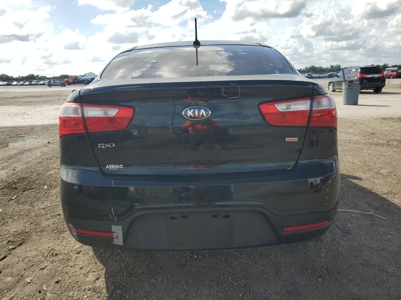2015 Kia Rio - Image 6