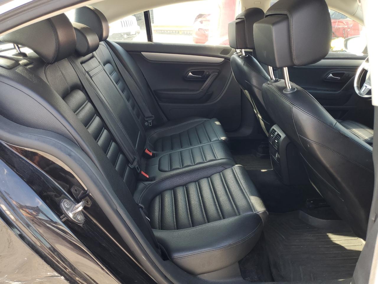 2015 Volkswagen Passat CC - Image 10