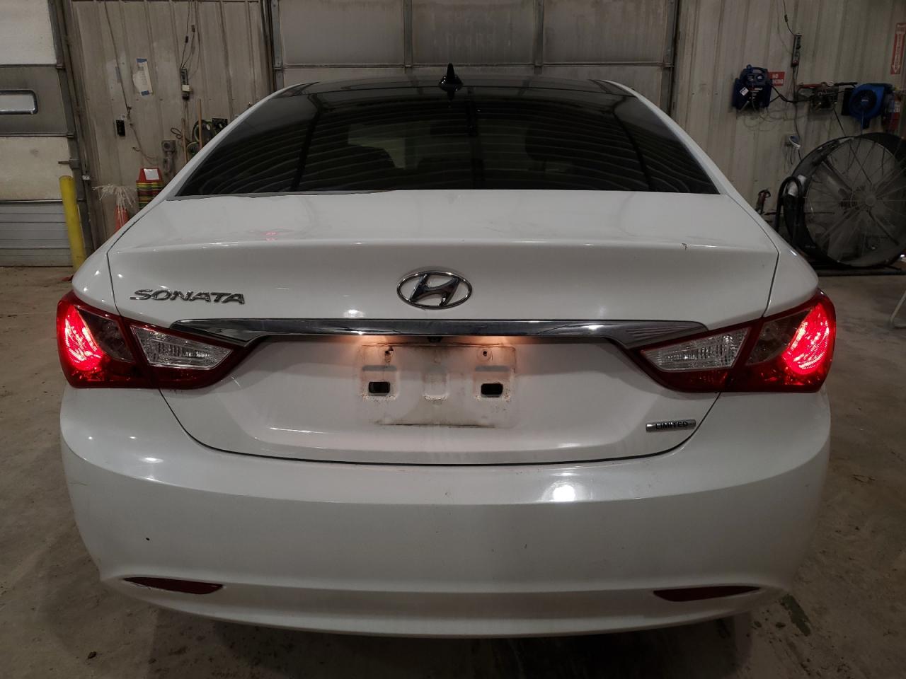 2013 Hyundai Sonata - Image 6
