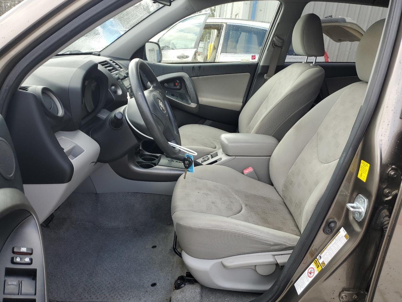 2010 Toyota RAV 4 - Image 7
