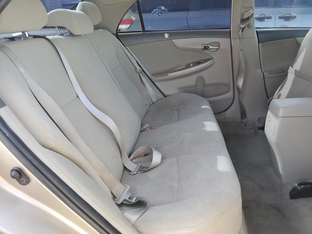 2010 Toyota Corolla - Image 10