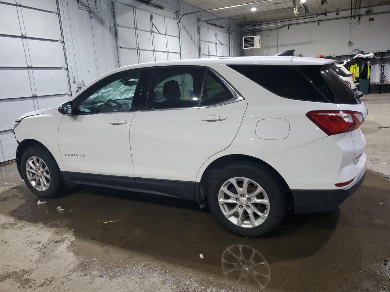 2019 Chevrolet Equinox - Image 2
