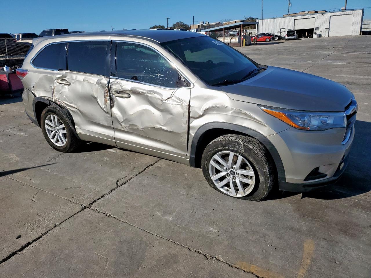2016 Toyota Highlander - Image 4