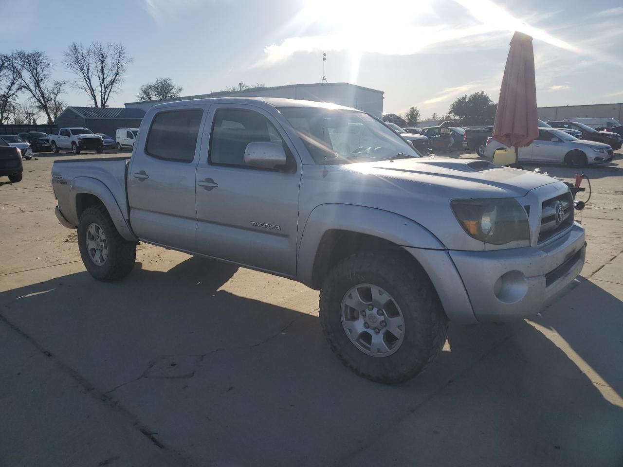 2010 Toyota Tacoma - Image 4