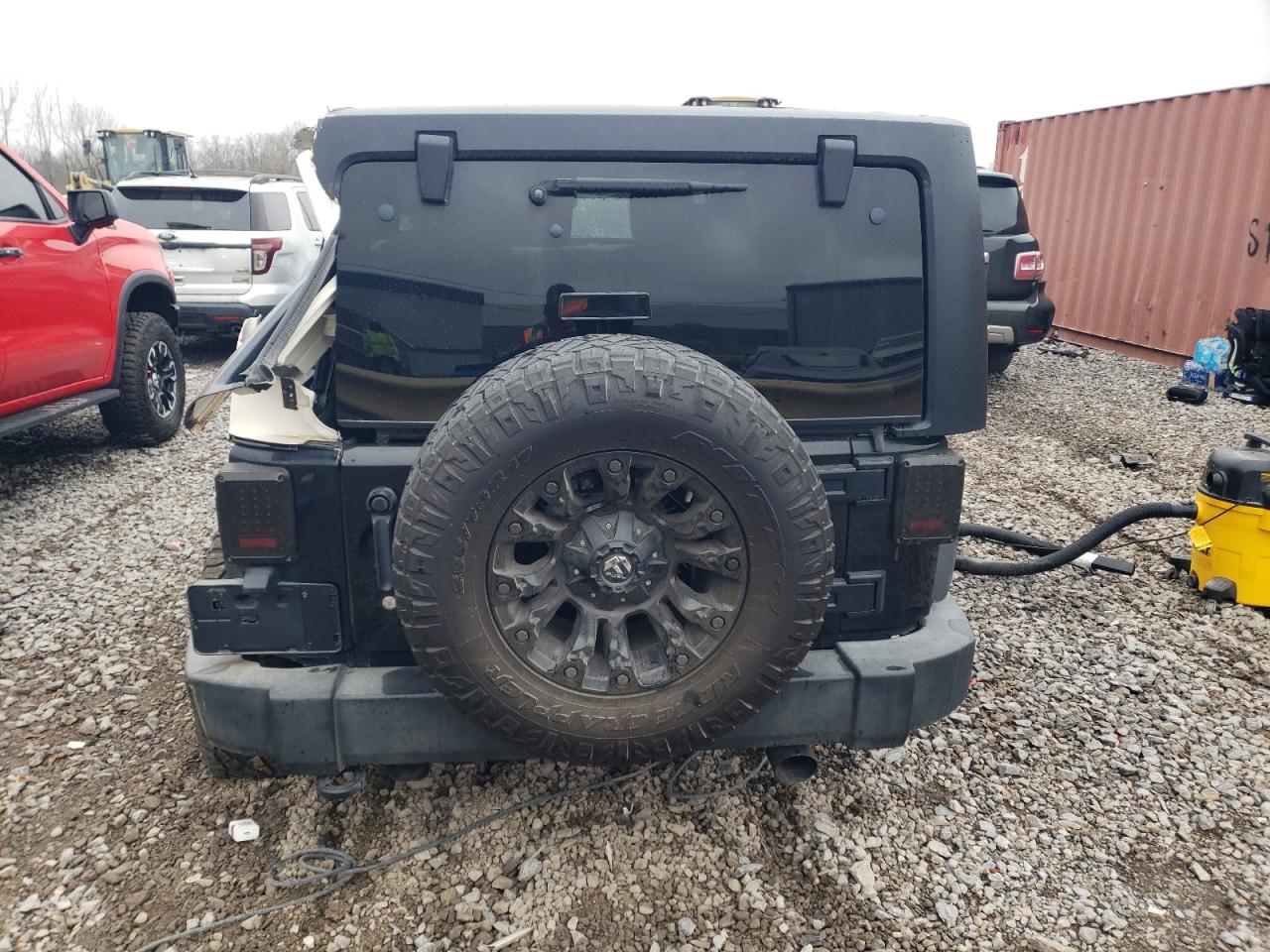 2017 Jeep Wrangler - Image 6