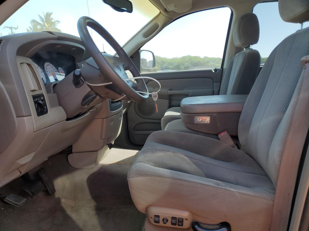 2002 Dodge RAM - Image 7