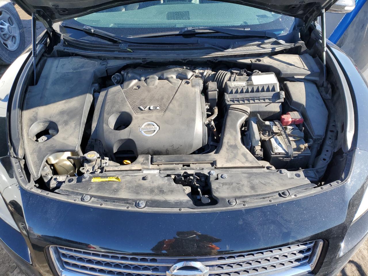 2010 Nissan Maxima - Image 11