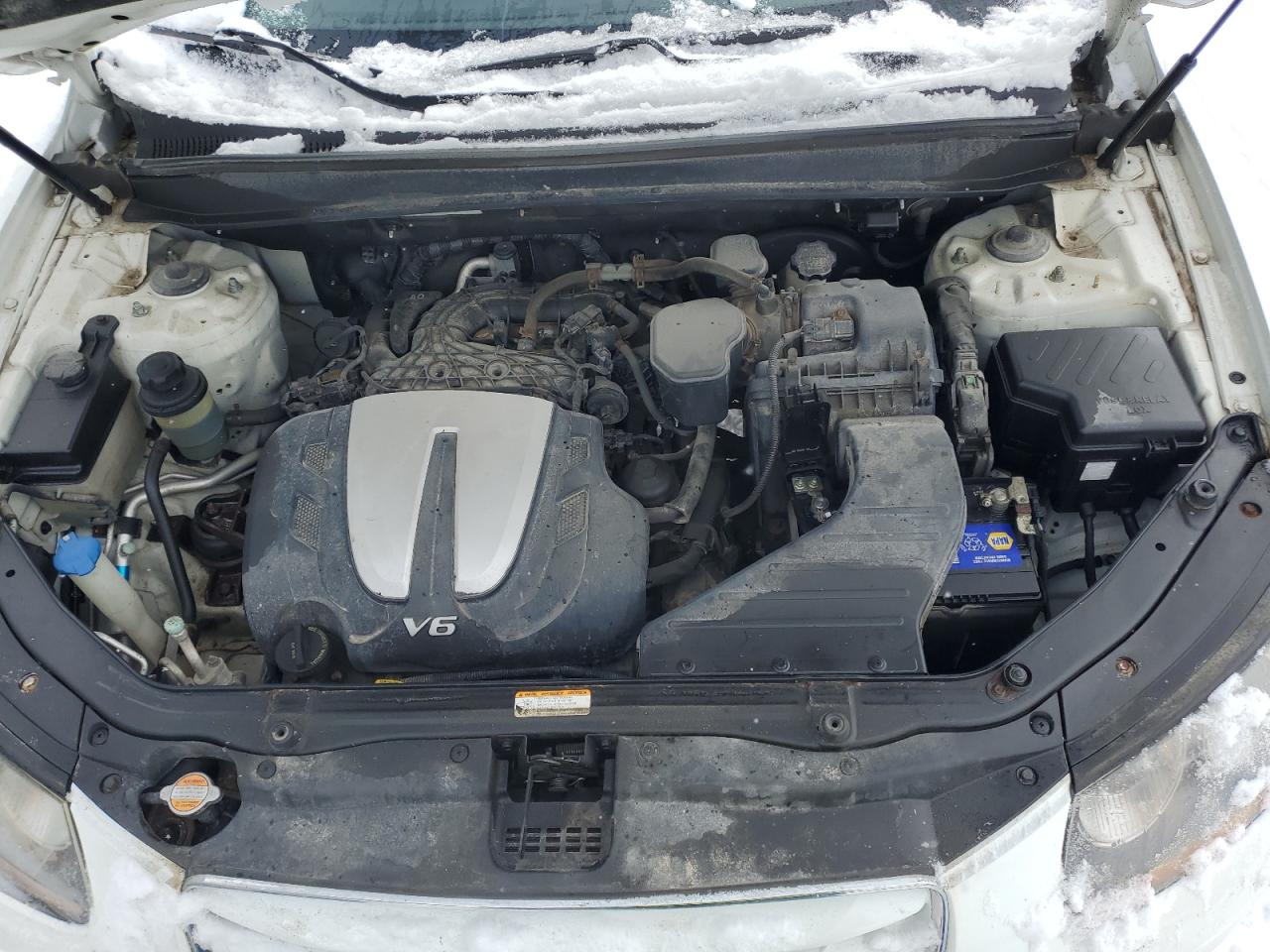 2010 Hyundai Santa Fe - Image 12