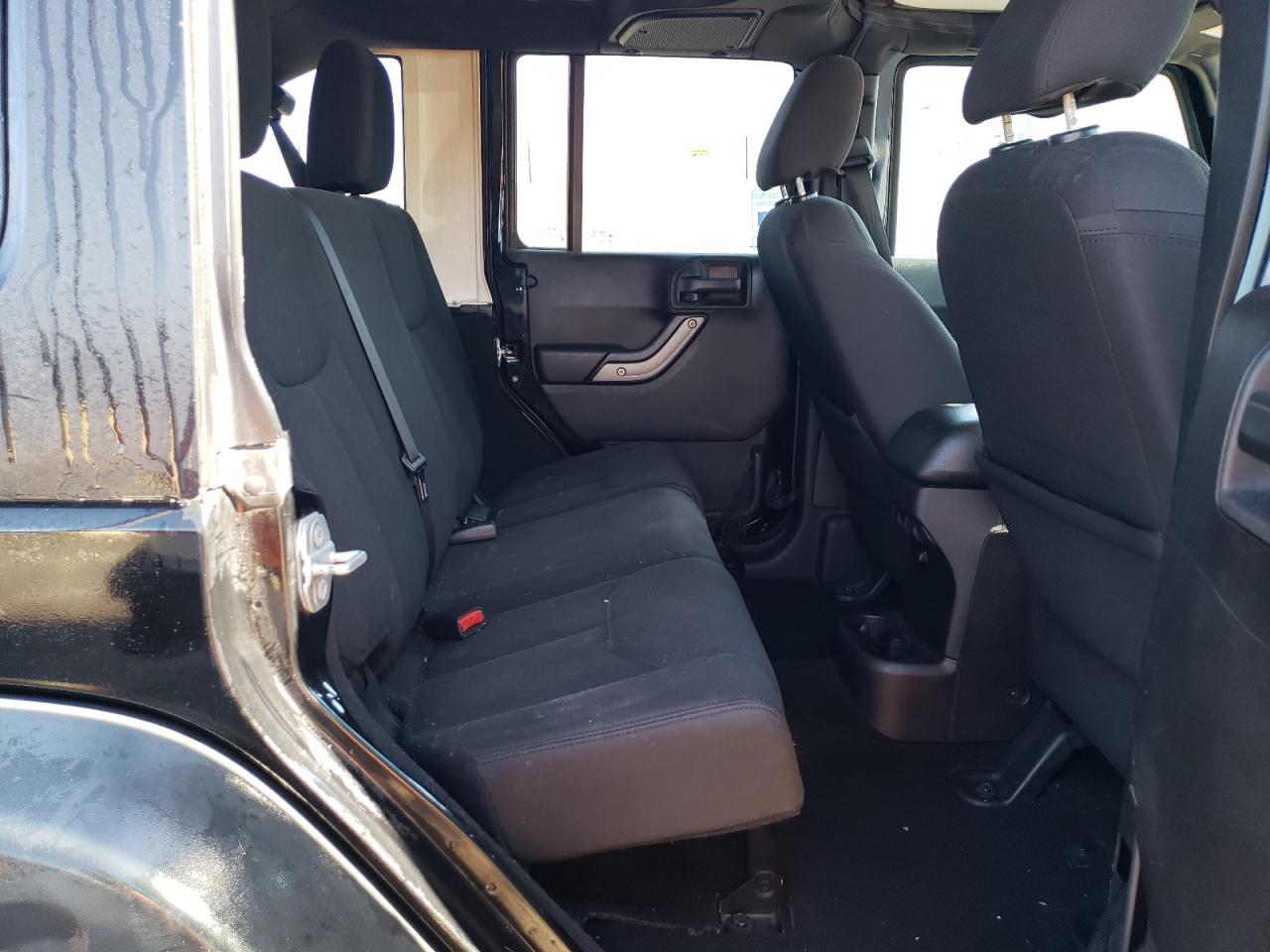 2015 Jeep Wrangler - Image 10
