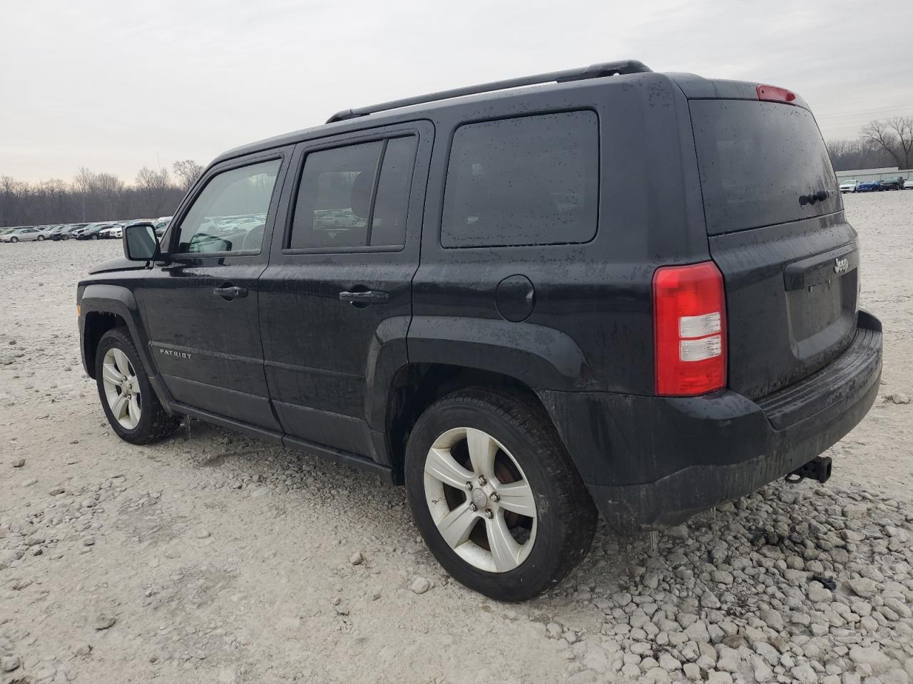 2014 Jeep Liberty (Patriot) - Image 2