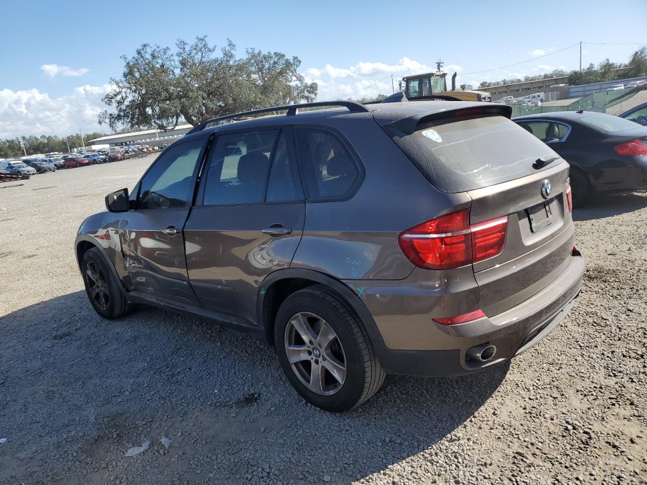 2011 BMW X5 - Image 2