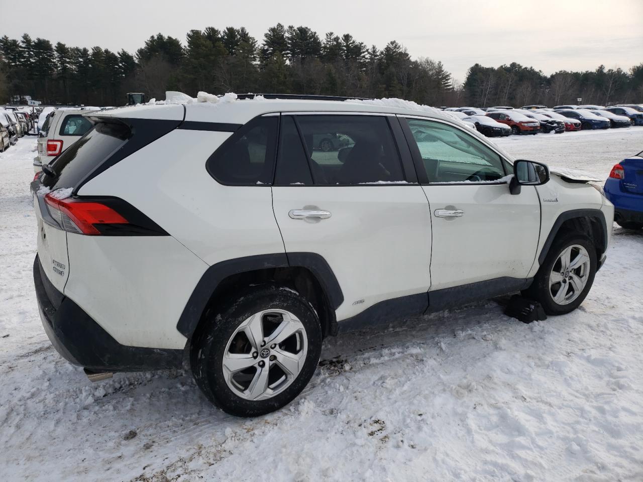 2021 Toyota RAV 4 - Image 3