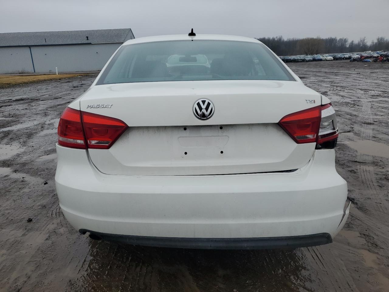 2015 Volkswagen Passat - Image 6