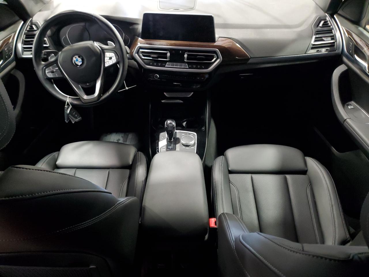 2022 BMW X3 - Image 8