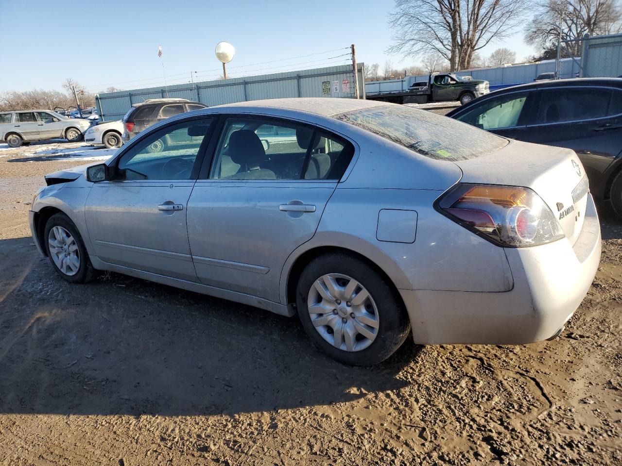 2012 Nissan Altima - Image 2