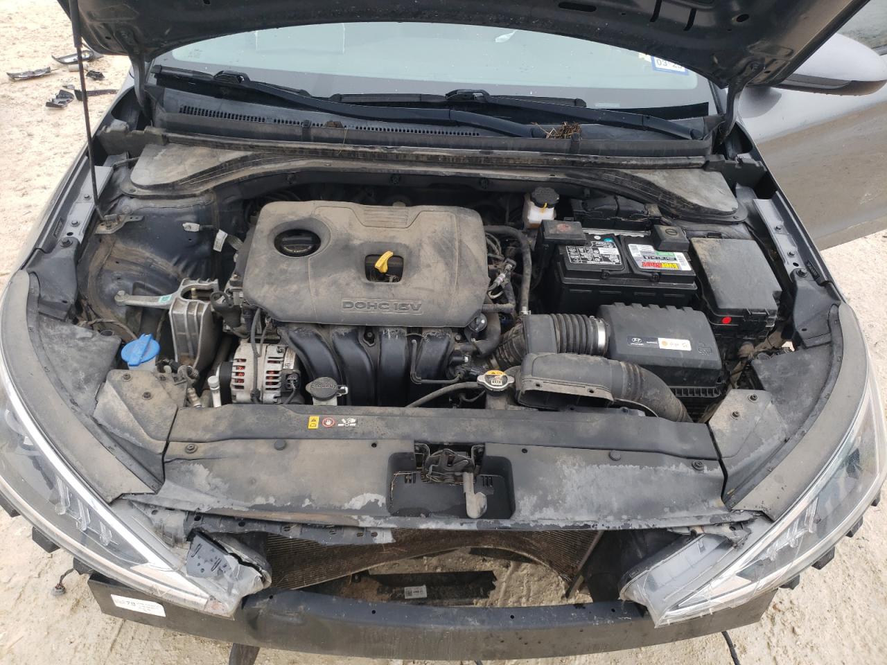 2019 Hyundai Elantra - Image 11