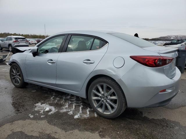  MAZDA 3 2018 Srebrny