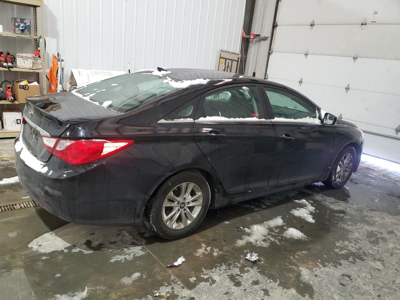 2012 Hyundai Sonata - Image 3